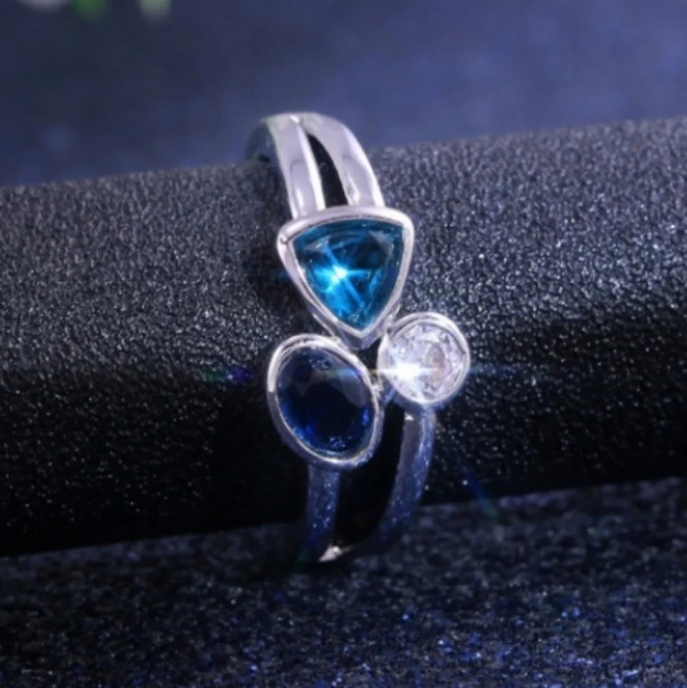 Blue Cubic Zirconia Silver Ring_2